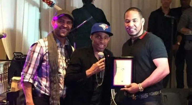 Cámara de Diputados reconoce a pelotero Edwin Encarnación