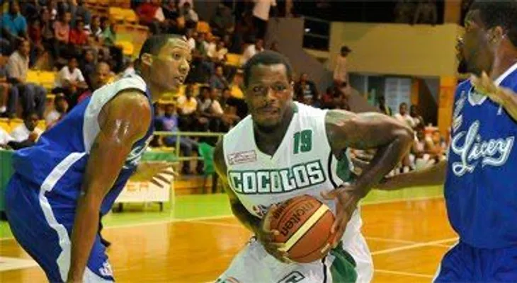 Titanes vencen a Leones e igualan en el primer lugar