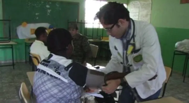 Operativo médico en San Juan beneficia a decenas de comunitarios