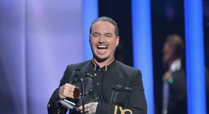 J Balvin sufre accidente aéreo en una avioneta en Bahamas