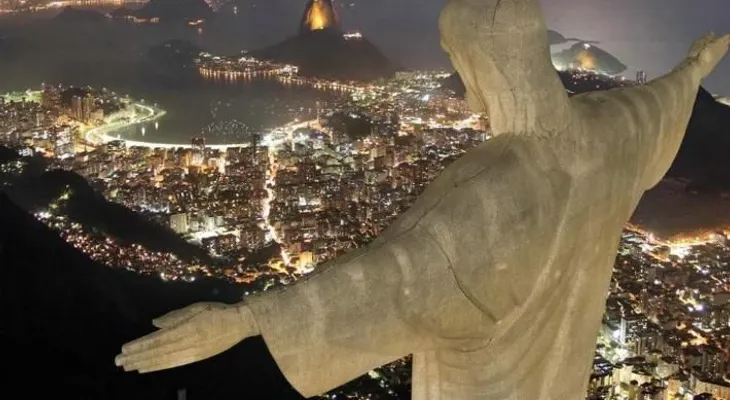 Miles de fieles marchan en Brasil por Jesús