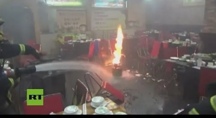 Un tanque de gas se enciende en un restaurante y desata el pánico