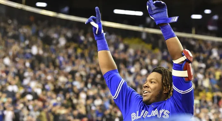 Vladimir Guerrero Jr. tomaría acciones legales contra los Azulejos por no subirlo a MLB