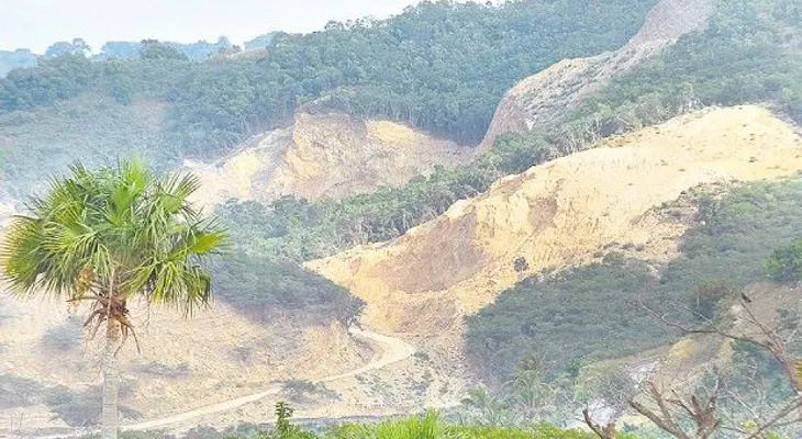 Protestan por desmonte  en la cordillera