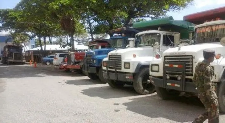 Apresan doce que sorprendieron extrayendo materiales de construcción del río Haina