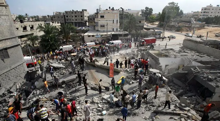 16 muertos en bombardeo a mercado de Gaza 