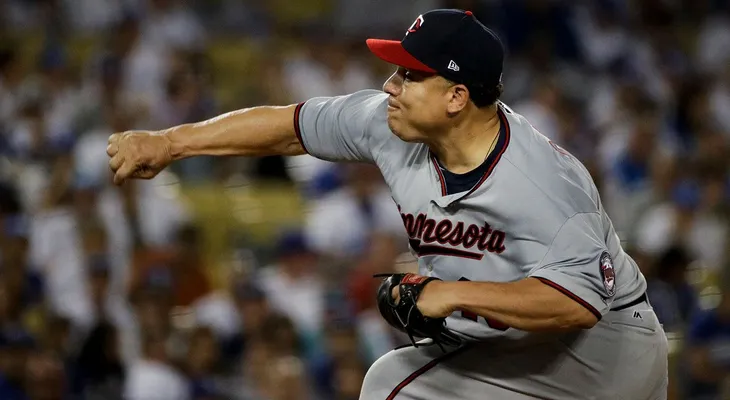 Bartolo quiere seguir lanzando hasta el 2018; se mantendrá en rotación de los Mellizos