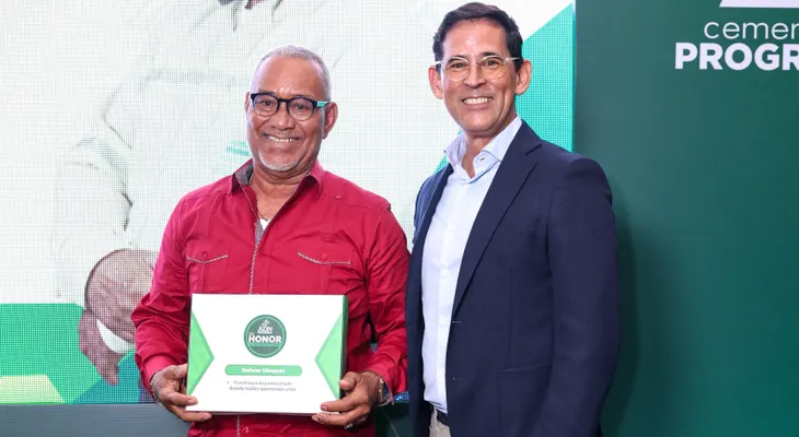 Cementos Progreso reconoce a 86 colaboradores con trayectorias de hasta 45 años