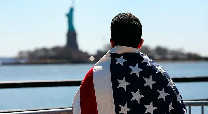 Cientos de miles de inmigrantes víctimas de estafas en Estados Unidos