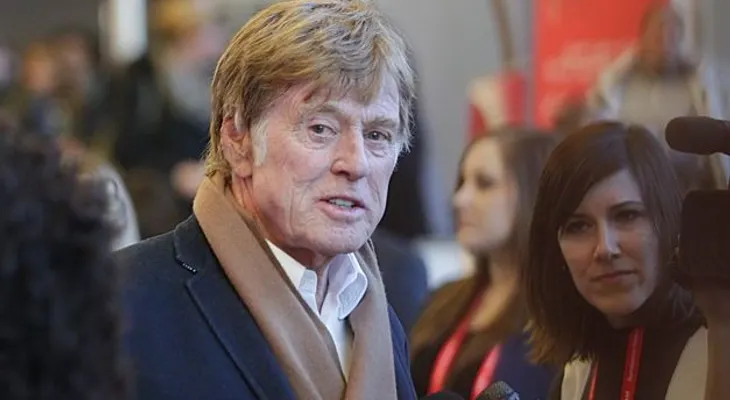 Robert Redford se rinde a la magia de los niños en Pete;s Dragon