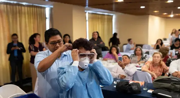 La pandemia de los no vacunados y otras claves de la covid-19 en América