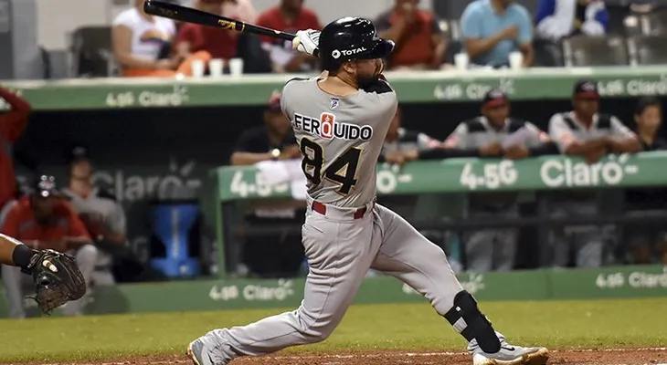 Leones vencen a Gigantes con cuadrangular de Jack Mayfield