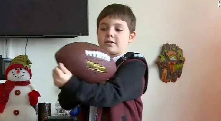 Este niño quiere unirse a los Boy Scouts, pero no lo dejan... porque nació niña