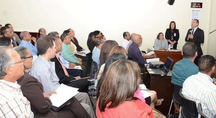 Director Ejecutivo Indotel destaca importancia salas digitales