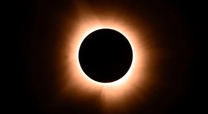 El eclipse solar total será visible en Europa el miércoles, con trayectoria por Islandia, España y Portugal