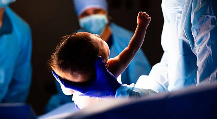 Más de 1,100 muertes neonatales registradas en República Dominicana en 2026, según SINAVE