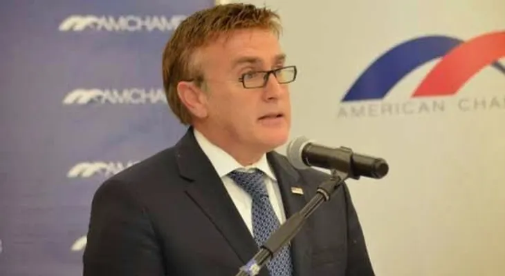 Embajador EU dice metro por metro Gobierno dominicano está lleno de corruptos