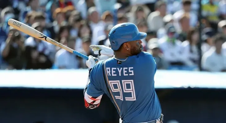 Franmil Reyes sigue imparable en Japón: 3 hits y lidera bateo en Liga del Pacífico