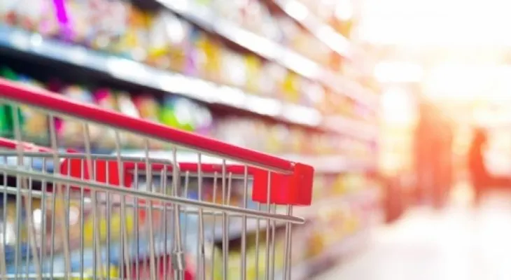 3 razones por la que siempre gastas de más en el supermercado