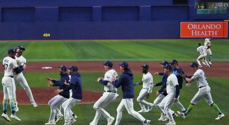 Rays vencen 7-3 a Guardianes en el Juego 6 y avanzan a la Serie Mundial
