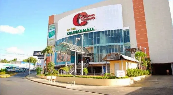 Video: Omega el Fuerte tiroteo en Colinas Mall