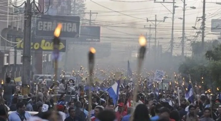 Enorme marcha contra la corrupción en Honduras 