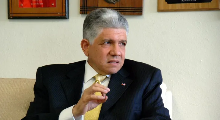 Cuatro senadores de República Dominicana tienen impedimento de ingresar a los EEUU, revela periodista Felipe Romero