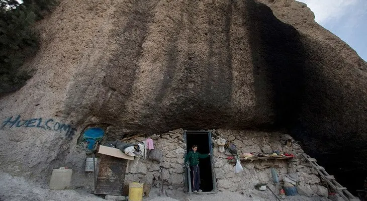 ¿Cuál es el pueblo indígena que se cuelga en los árboles por la tristeza?