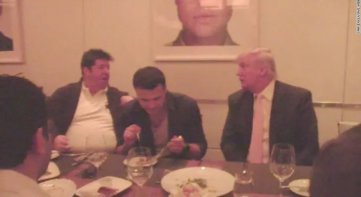 Video de CNN muestra a Trump con personas vinculadas al escándalo de los correos