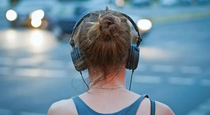 Millones de jóvenes en riesgo de sufrir pérdidas de audición