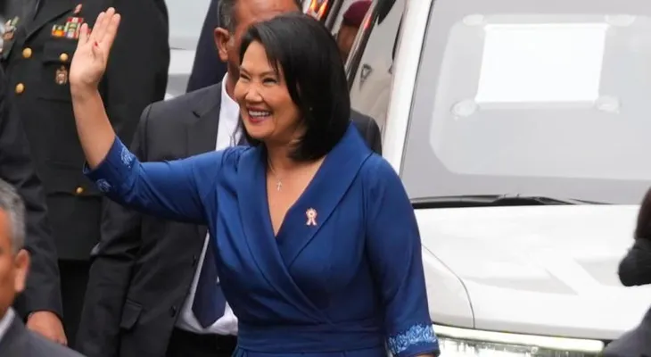 Keiko Fujimori asume la presidencia de Perú con el reto de combatir la ola de criminalidad y corrupción