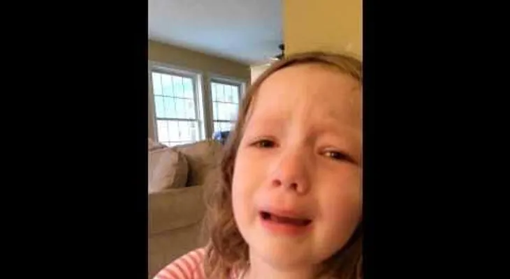 Video: Niña llora al enterarse Obama es presidente de EE.UU. y no Washington