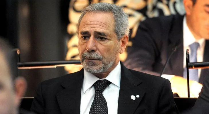 Investigan compra edificio habría sido adquirido por funcionario a través de testaferro