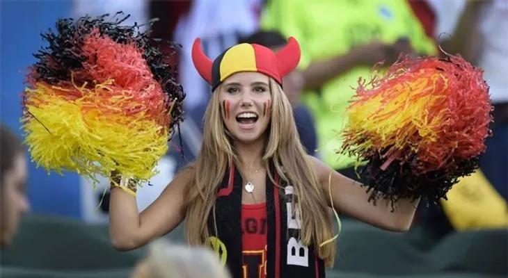 Video: Una foto viral convierte en modelo a una aficionada belga 