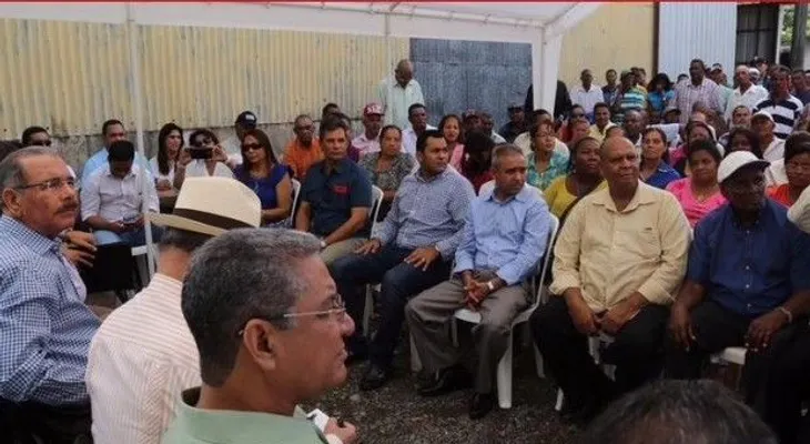 Danilo aprueba financiamientos a parceleros y pescadores 