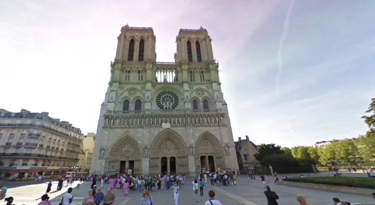 Incidente en catedral de Notre Dame, París, deja al menos un policía herido
