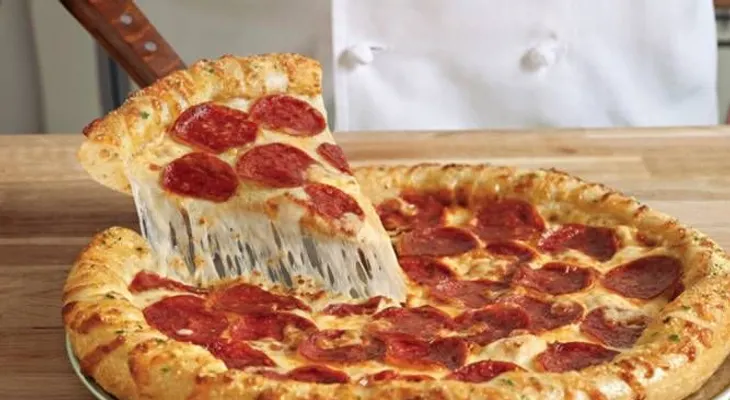 Un italiano pagará pensión alimenticia a su exmujer con pizzas
