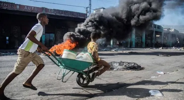 Haití vive segundo día de huelga de transporte tras violentas protestas