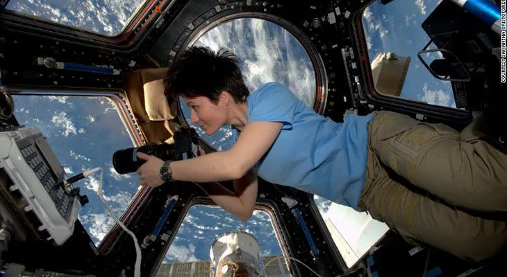 ¿Cómo manejan las astronautas sus períodos menstruales en el espacio?