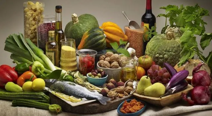 Dieta mediterránea fomenta un microbioma vinculado en el envejecimiento saludable