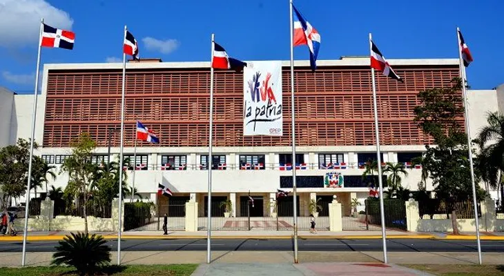 Senado recibe propuestas de aspirantes a miembros de la JCE