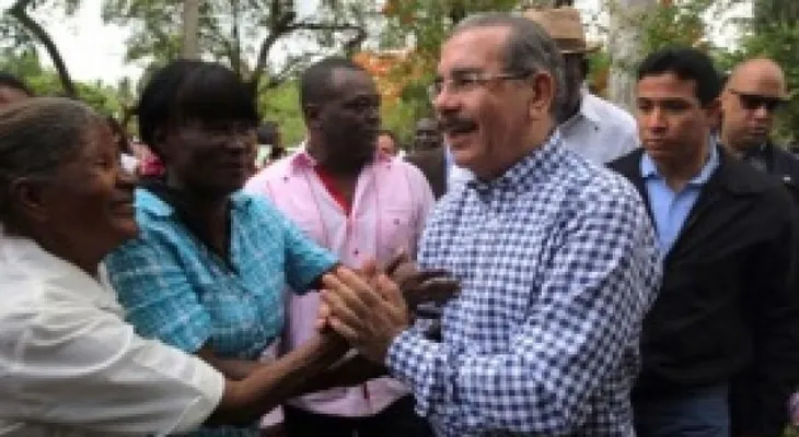Presidente Danilo Medina dice que relanzará la industria azucarera