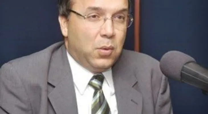 Vinicio Castillo Semán someterá proyecto pidiendo cerrar frontera con Haití