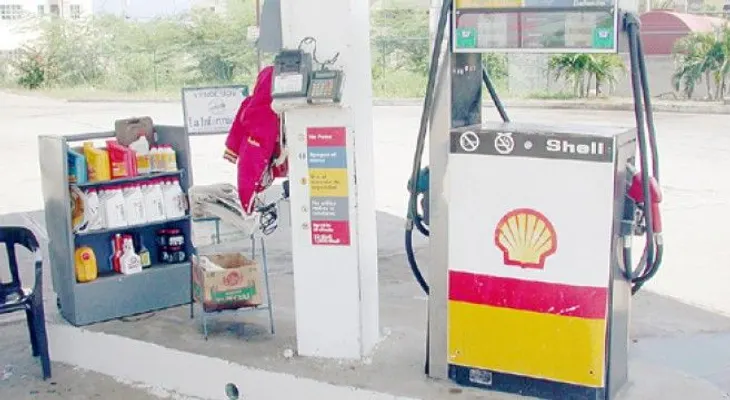 Empleado de la Shell herido tratando impedir que un cliente se fuera sin pagar.
