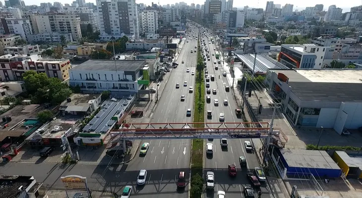 The Economist valora política económica del presidente Abinader y proyecta rápida recuperación económica de RD