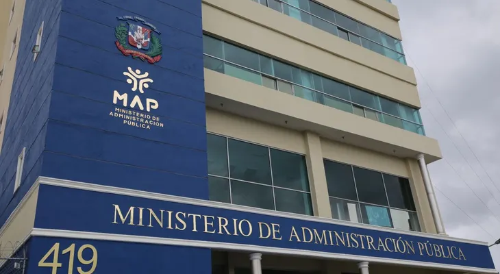 Servidores públicos deberán presentar tres dosis de vacuna contra Covid-19, desde el 31 de enero