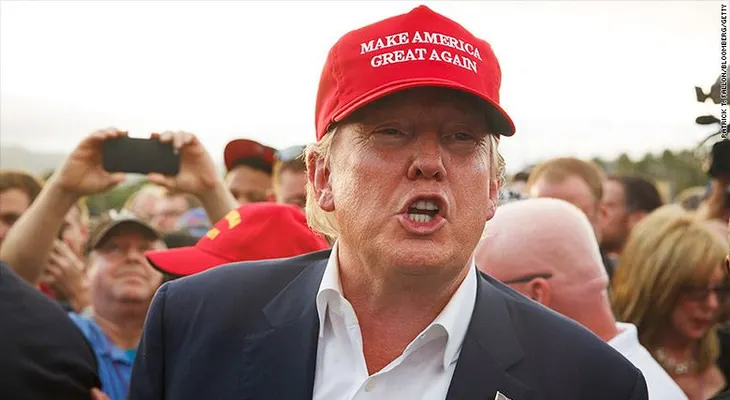 Donald Trump hace negocios con su campaña presidencial
