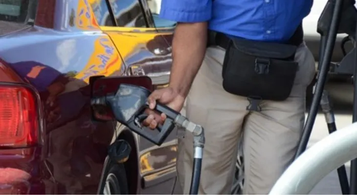 Precios combustibles sufren sustanciales rebajas: Gasolina premium RD$7.10; regular RD$6.50; el GLP, RD$4.00
