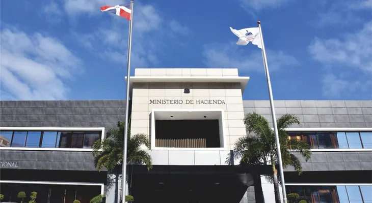 Por segundo año consecutivo, LatinFinance reconoce el manejo de deuda del Gobierno dominicano