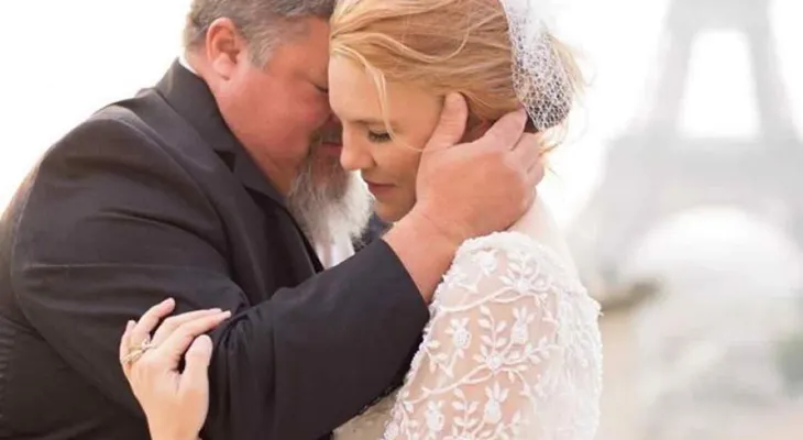 Padre muere minutos después de bailar en la boda con su hija    